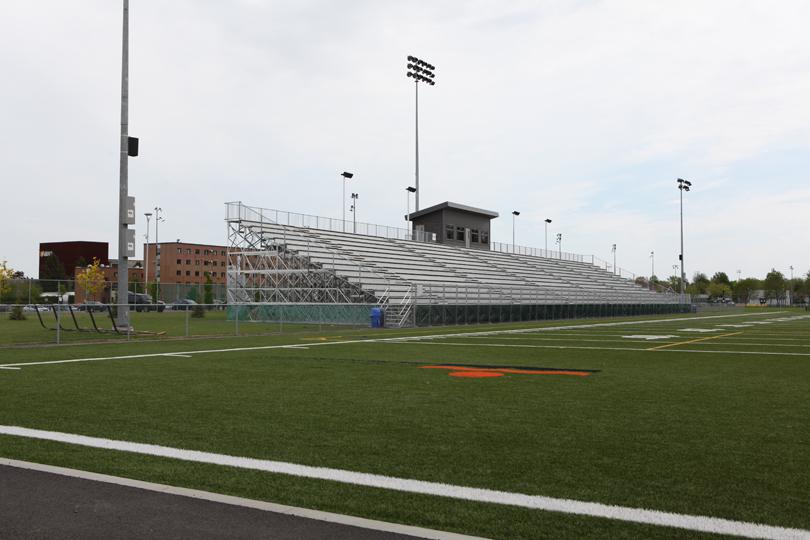 Stade Alphonse-Desjardins - équipements