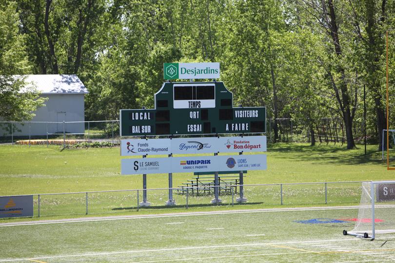 Stade Alphonse-Desjardins - équipements