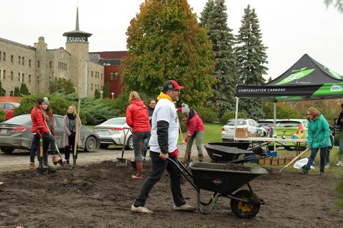 Une toute nouvelle forêt nourricière pour le Cégep Saint-Jean-sur-Richelieu