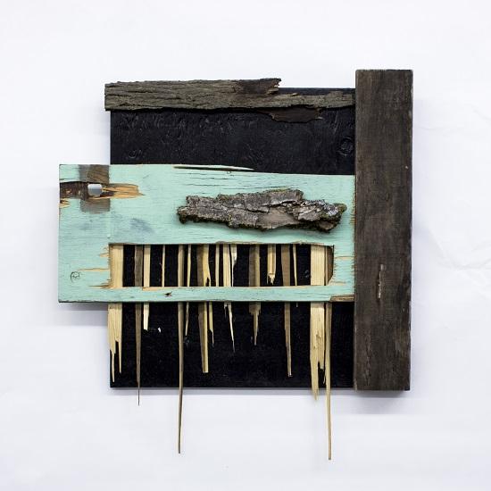 Oeuvre de Catherine Moisan - Morceaux de bois divers sur plaque de bois 