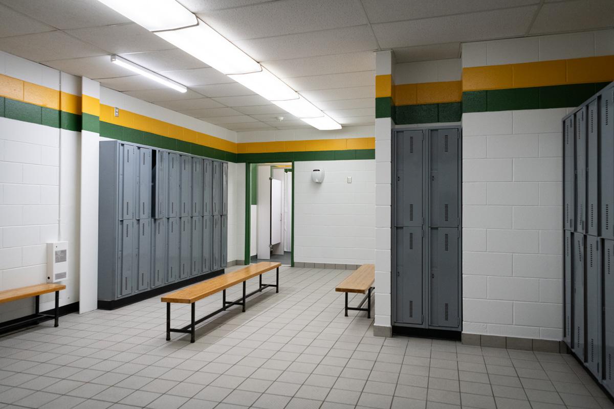 Vestiaires du gymnase - septembre 2025