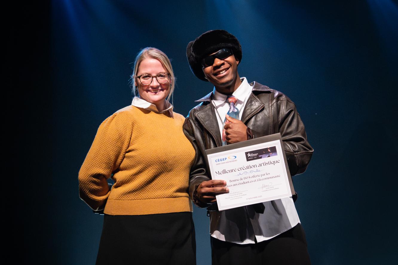 Meilleure création artistique – Akashi Tonny