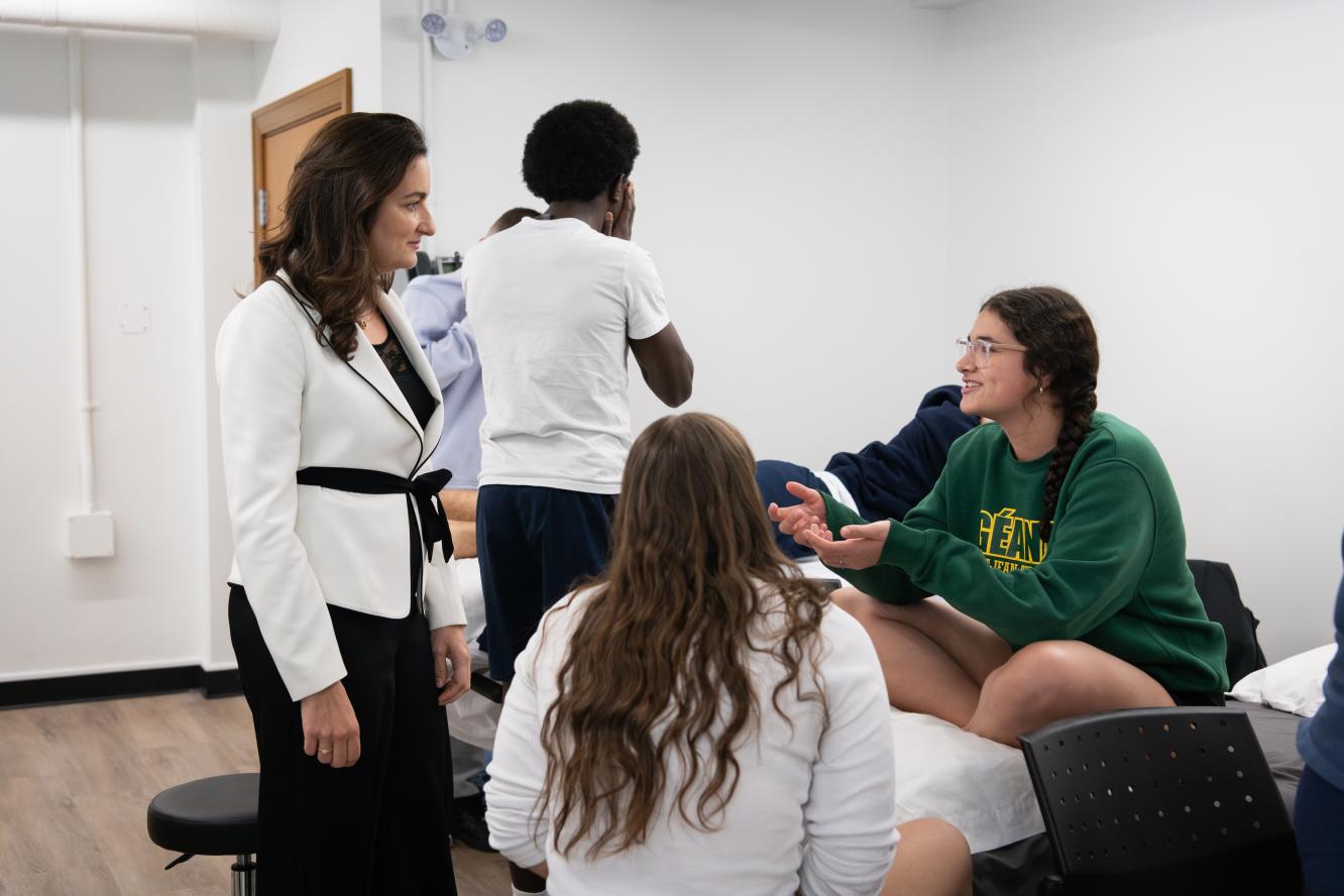 Discussion avec des étudiantes en physiothérapie