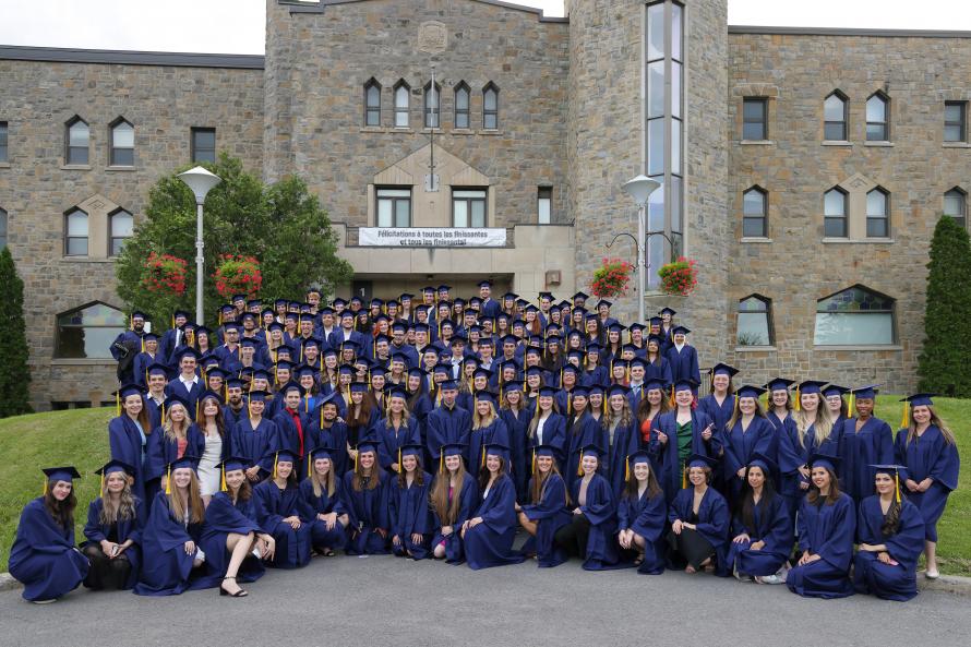 groupe_lundi_ceremonie_cegep_saint_jean_2022