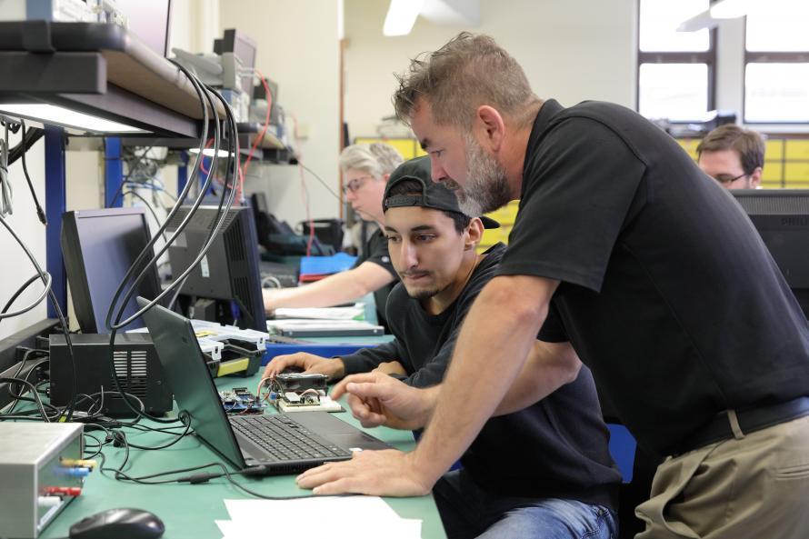 Technologie de l'électronique programmable (Génie électrique)